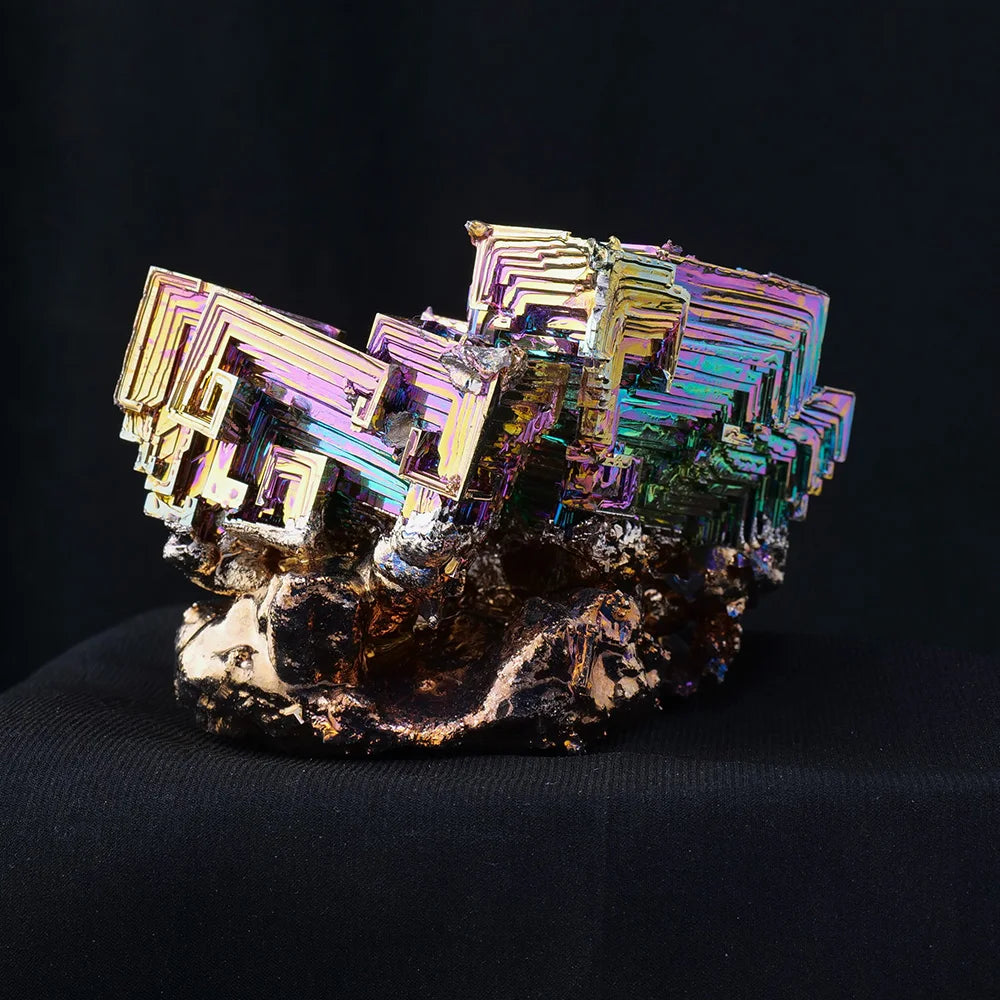 Natural Metal Stone Quartz Colored Bismuth Crystal Bismuth Pyramid Irregular Mineral Specimen Healing Gemstone Home Decoration