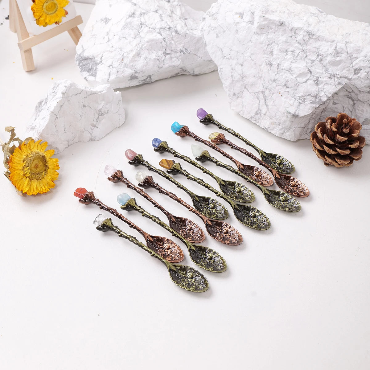 Random color Natural Crystal Raw Gemstone Mini Spoon Healing Crystal Coffee Spoon Dessert Tea Flatware Home Decor