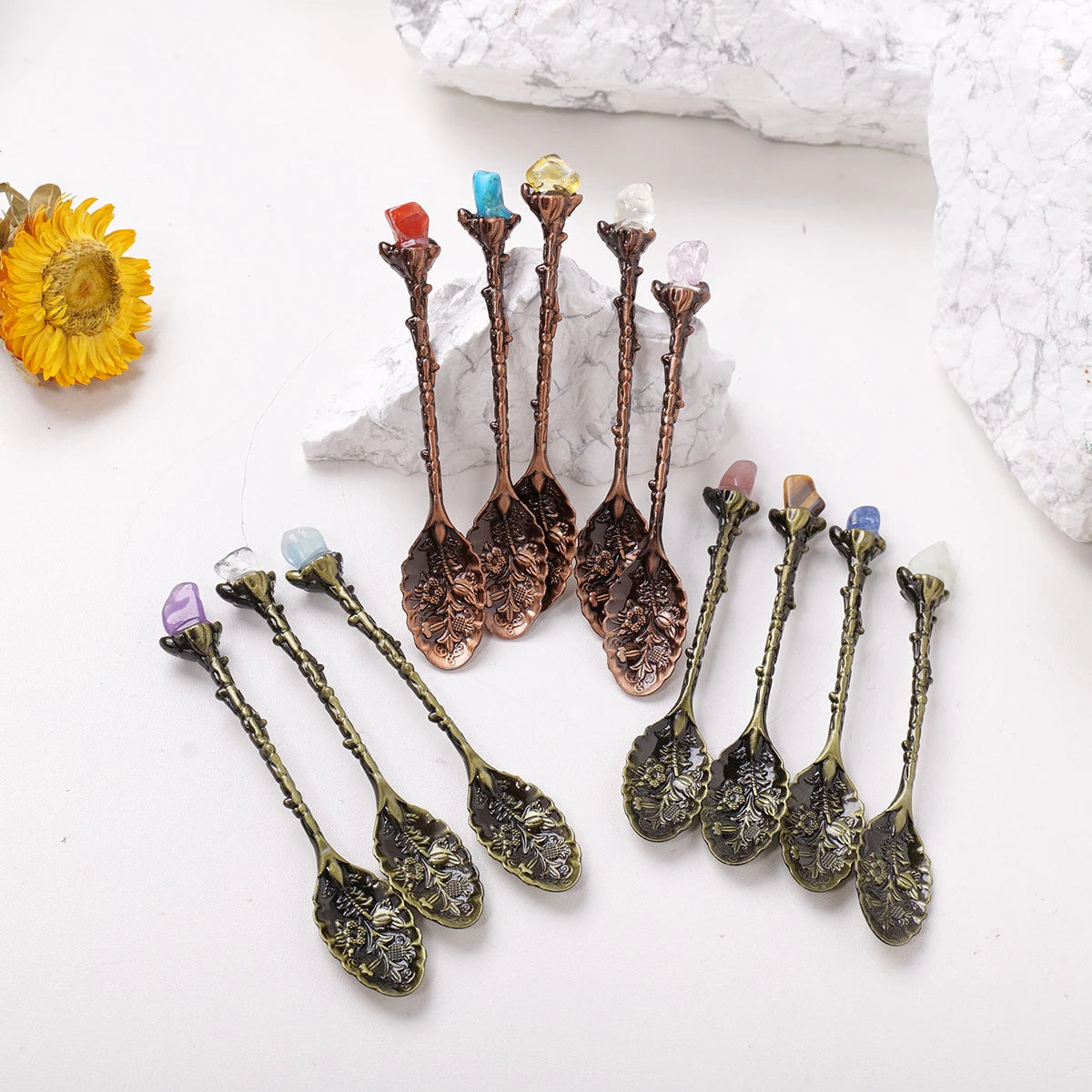 Random color Natural Crystal Raw Gemstone Mini Spoon Healing Crystal Coffee Spoon Dessert Tea Flatware Home Decor